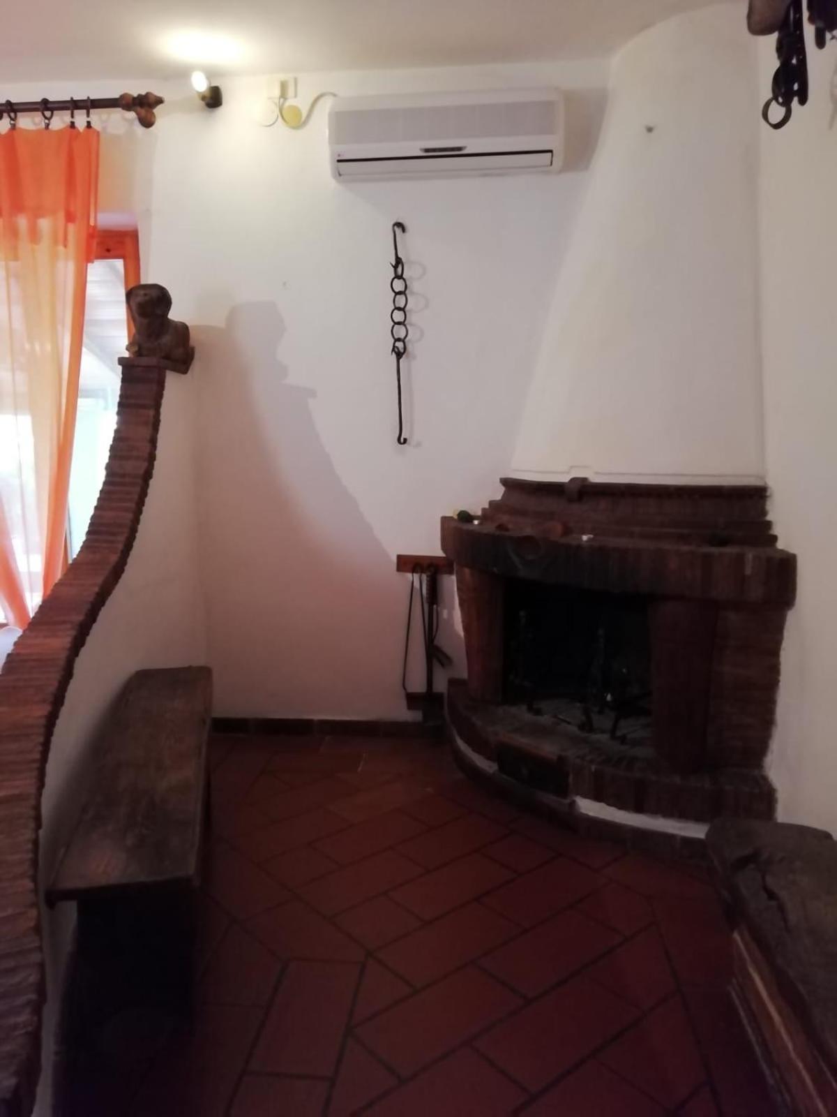 Agriturismo Podere Cherzo Cinigiano Ngoại thất bức ảnh