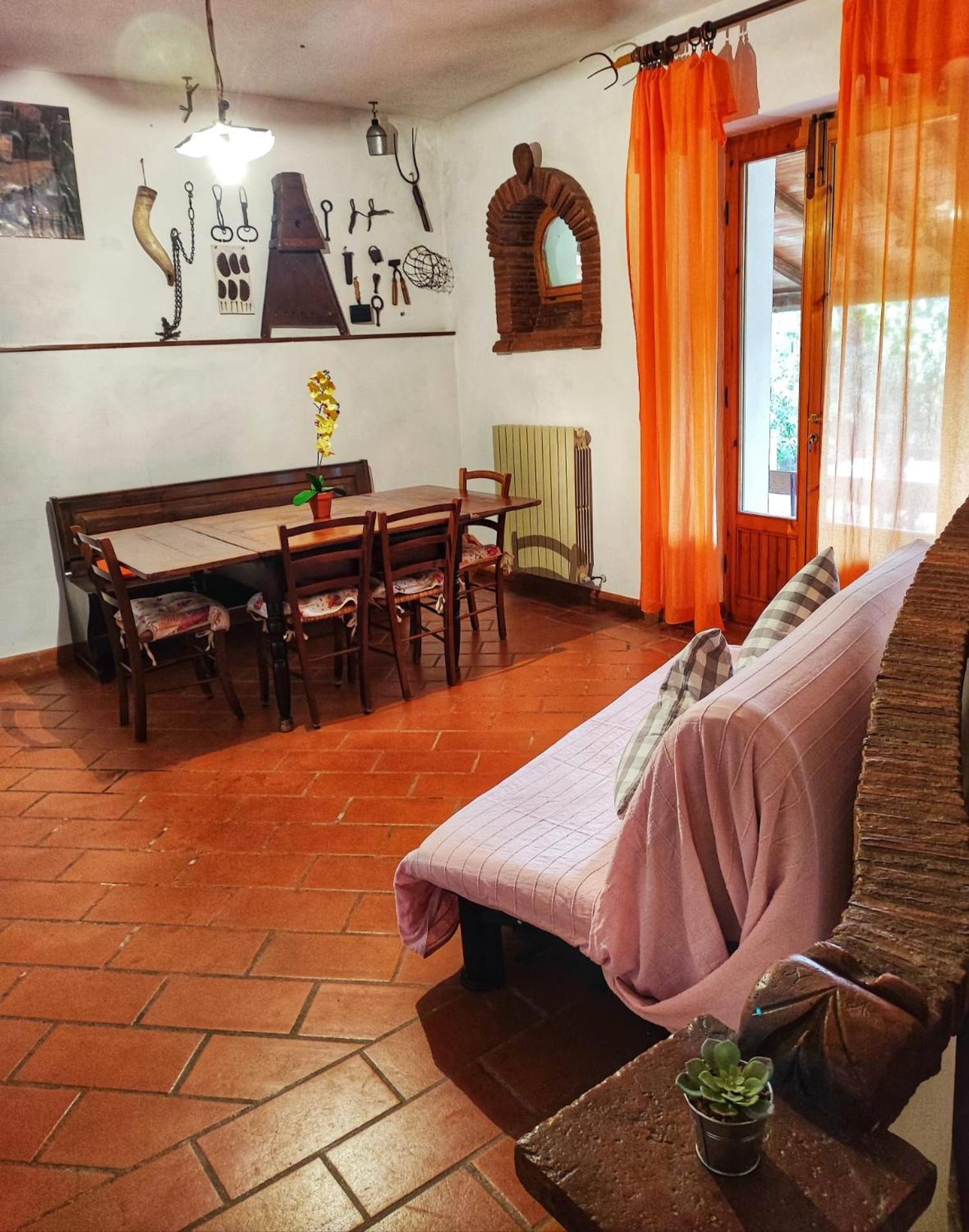 Agriturismo Podere Cherzo Cinigiano Phòng bức ảnh